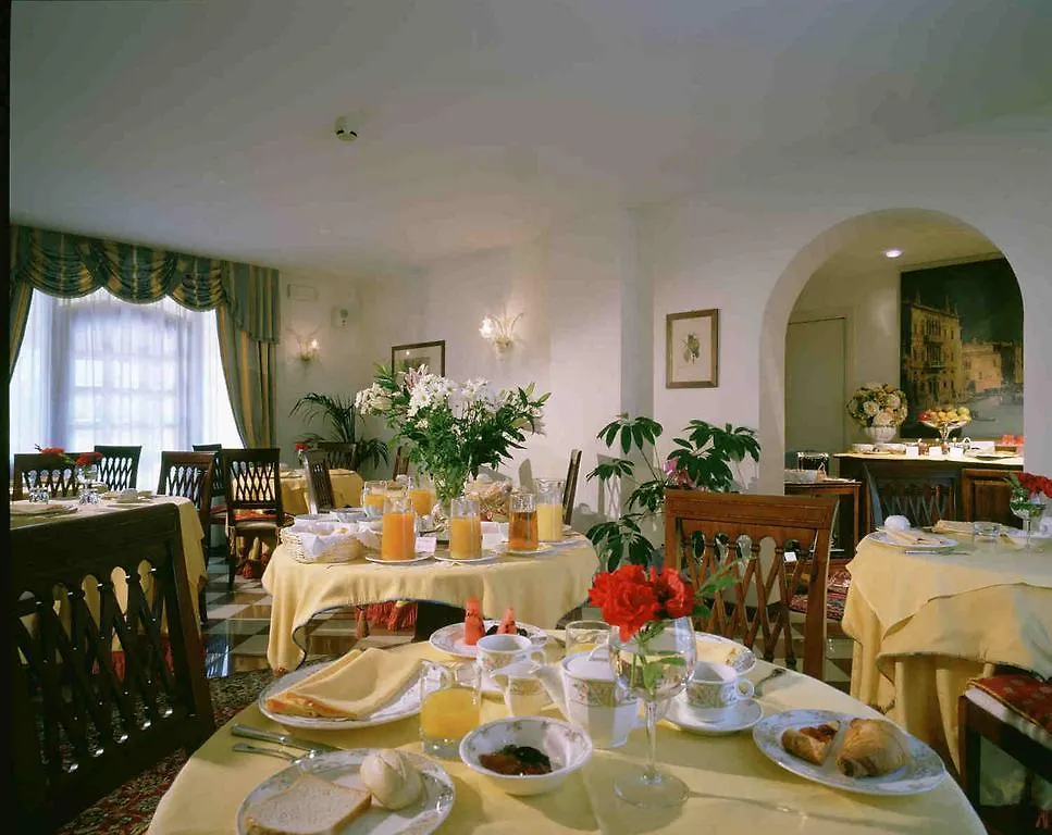 Borgo Ca Dei Sospiri Hotel Quarto d'Altino 4*,  Italy
